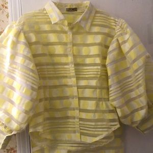 Yellow puff-sleeved blouse